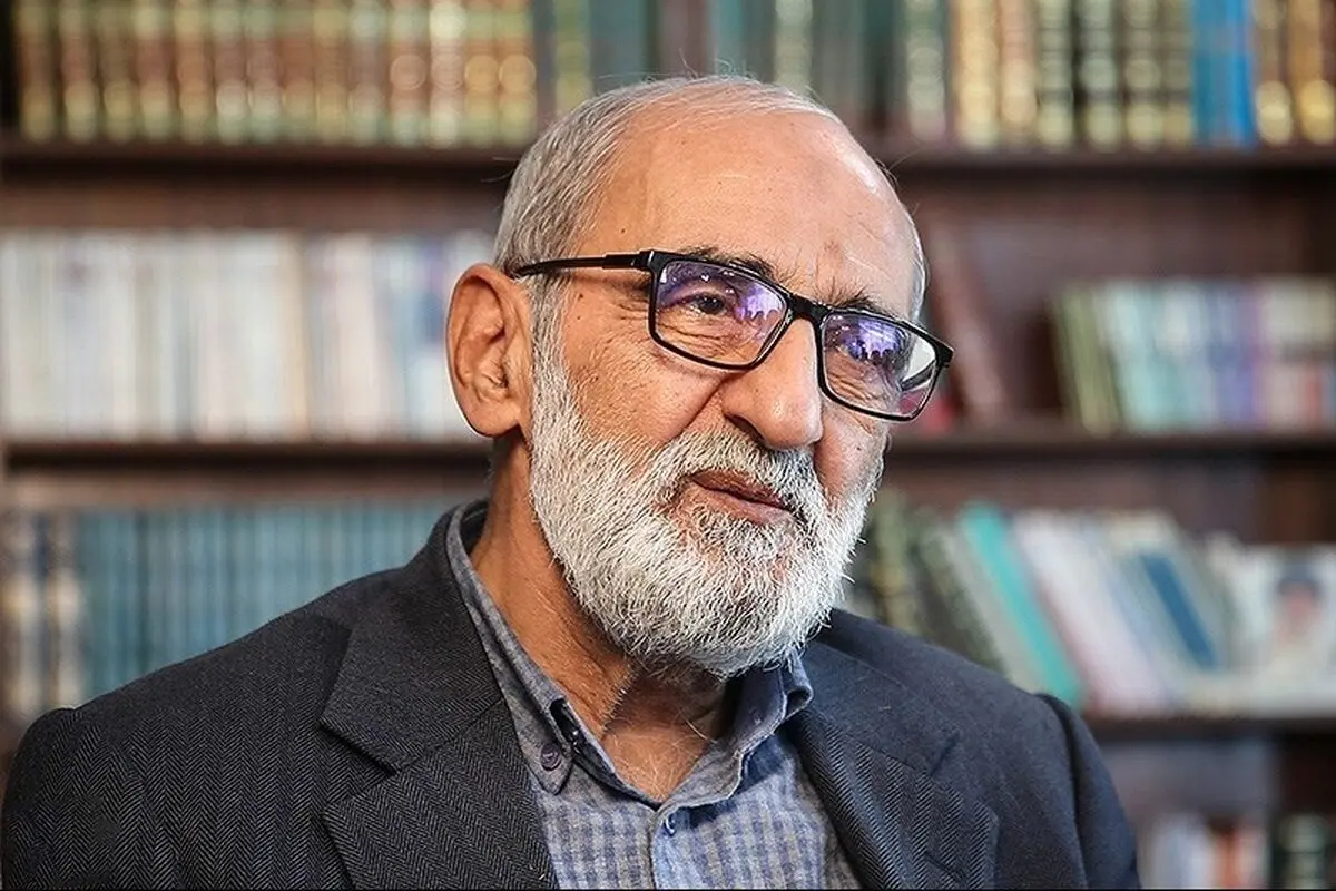 حسین شریعتمداری عزادار شد