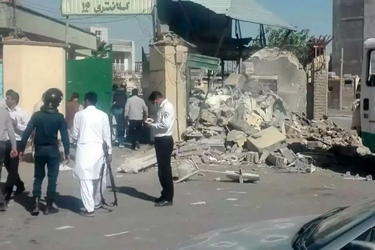 (ویدئو) اولین تصاویر از حادثه تروریستی کلانتری ۱۶ زاهدان