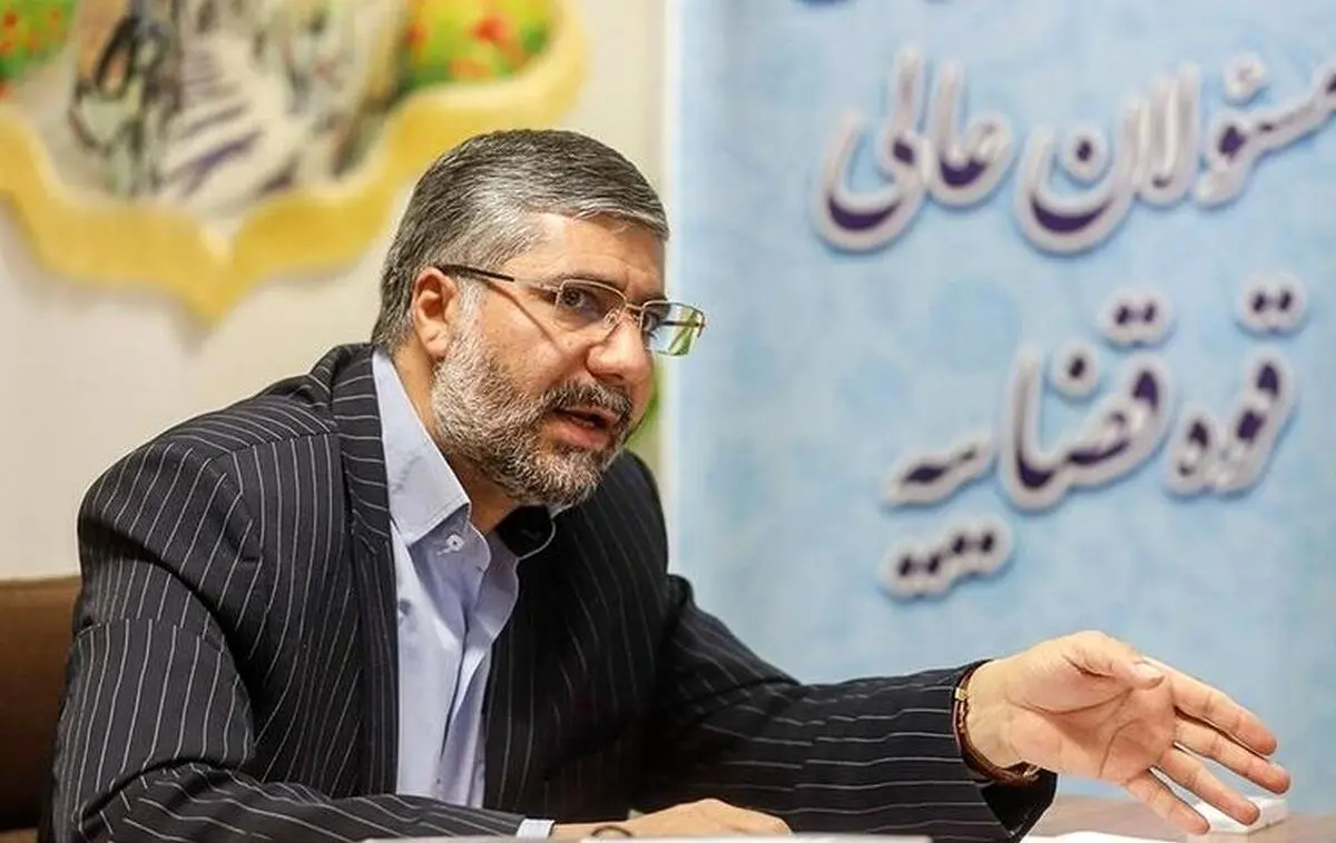 انتقاد یک مقام دستگاه قضا از تجمع اخیر مقابل دفتر قوه‌قضاییه
