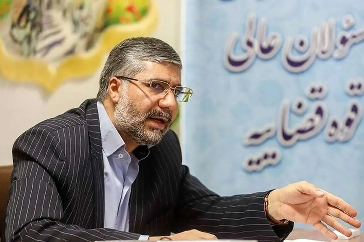 انتقاد یک مقام دستگاه قضا از تجمع اخیر مقابل دفتر قوهقضاییه