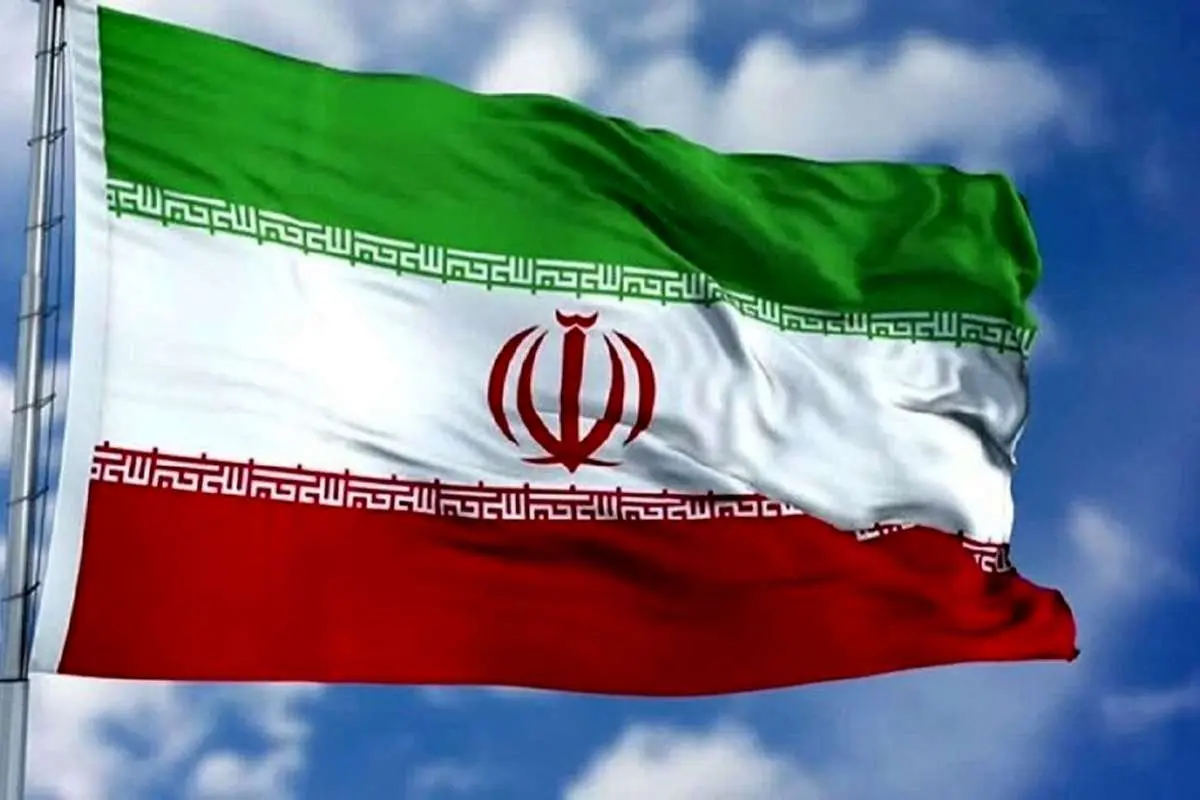 (ویدیو) نحوه برخورد پیرزن عراقی با پرچم ایران