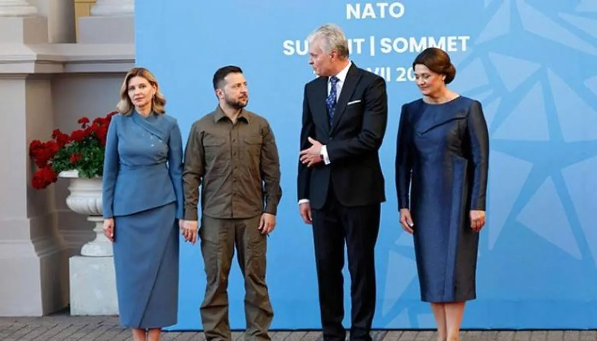 شورش همسر زلنسکی علیه او؟ / اولینا دست ولودیمیر را نگرفت