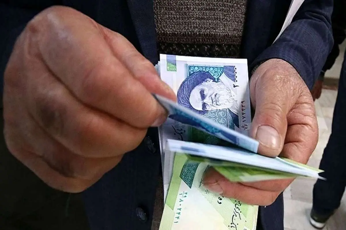 (کاریکاتور) شعارهای قشنگ و جیب خالی کارمند!