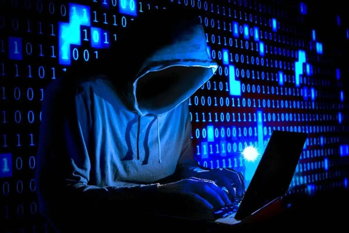 هکر معروف سیستم‌های بانکی کارتن خواب شد!