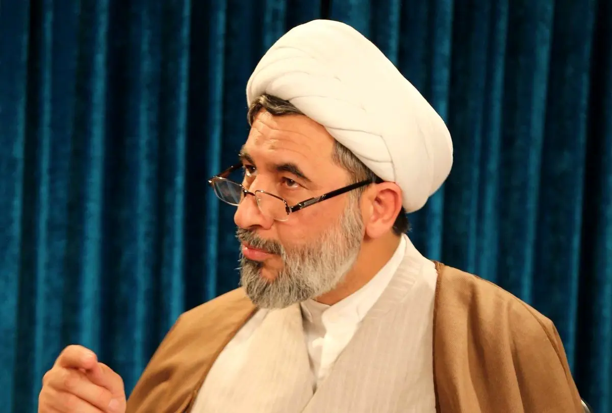 عضو شورای عالی حوزه علمیه خراسان: برخی مادران باحجاب به دخترشان حق می‌دهند که بدحجاب باشد
