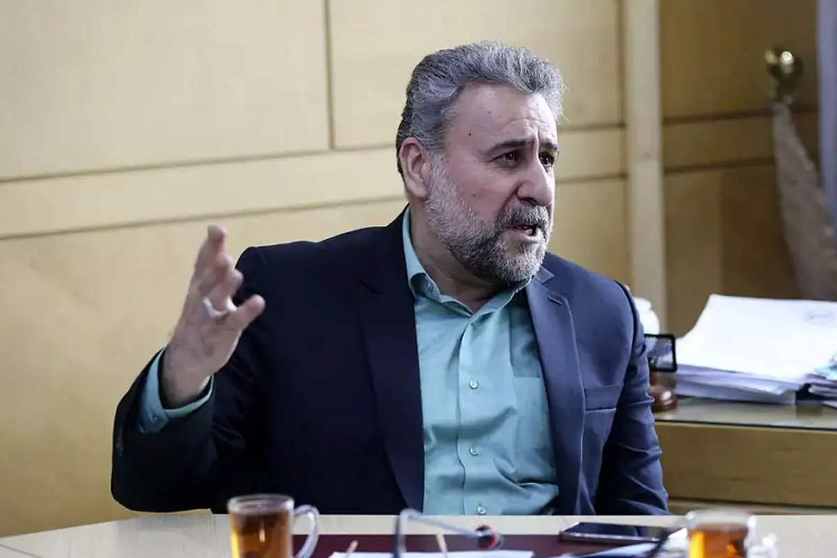 فلاحت پیشه: روسها سر مسئولین ایرانی را با کنسرت گرم کردند