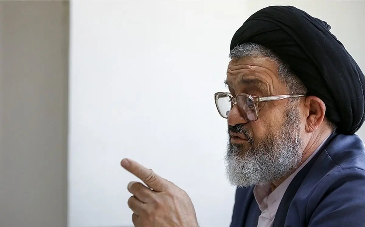 سیدرضا اکرمی: زن باحجاب صاحب دارد؛ اما زن بی‌حجاب معلوم نیست مال کیست