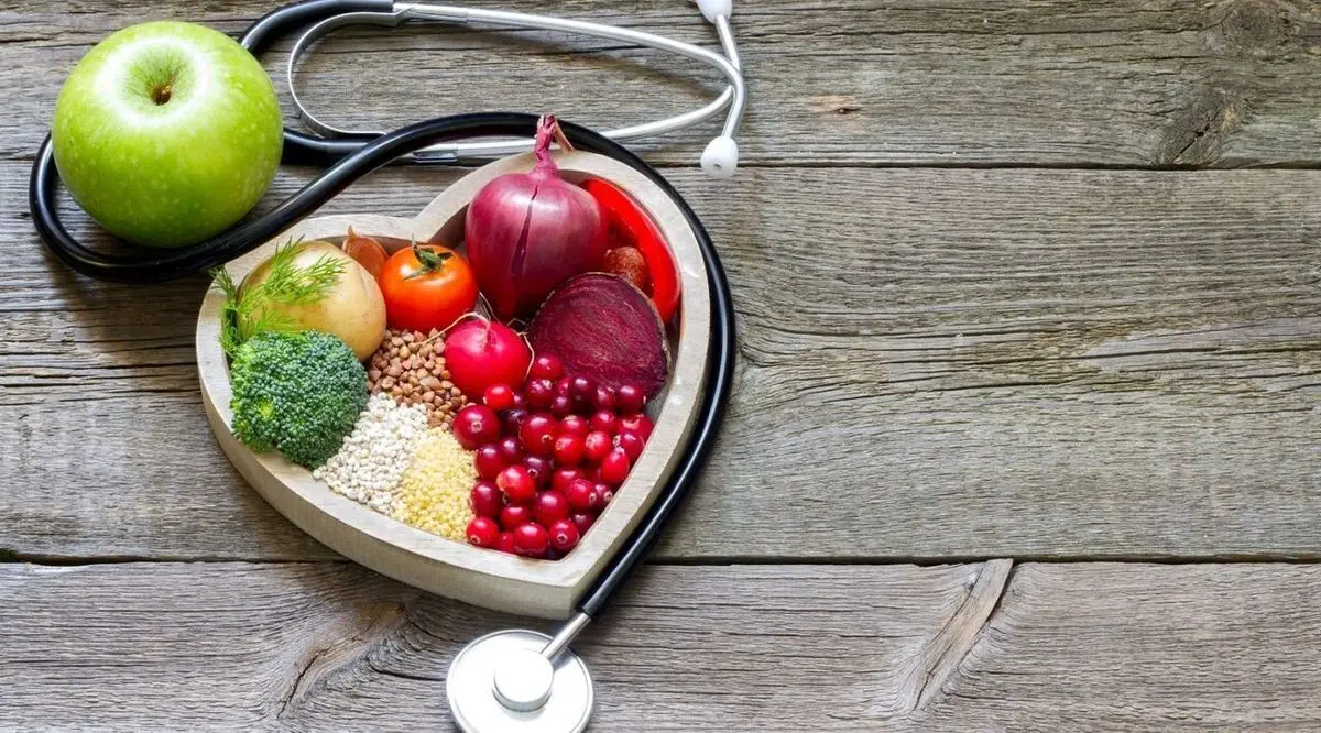 ۶ گروه غذایی شگفت‌انگیز برای سلامت قلب و مغز