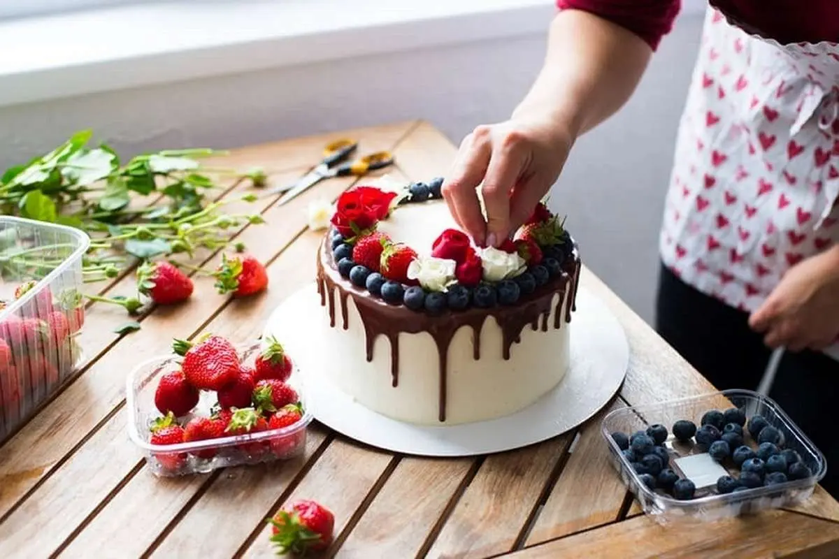 طرز تهیه پرطرفدارترین کیک خانگی/ از بین بردن بوی بد تخم مرغ با این ترفند