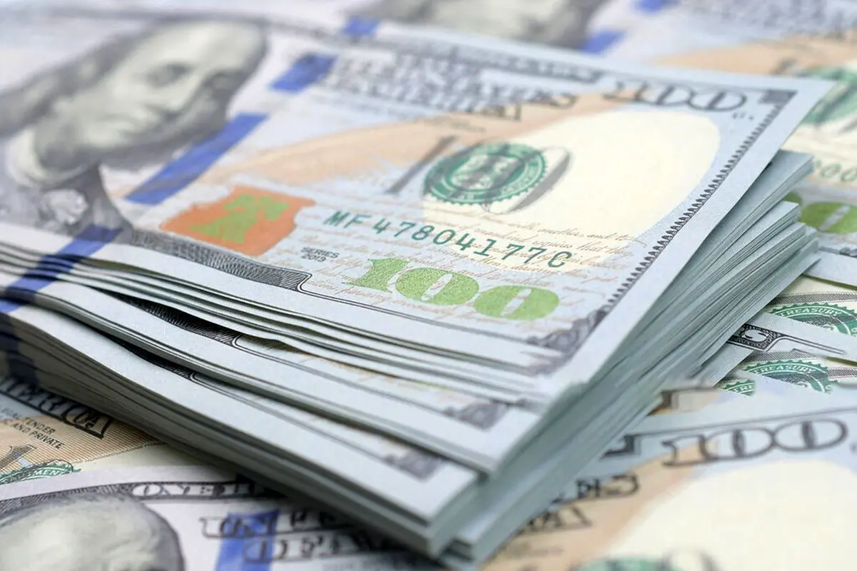 تاثیر یک سفر غیرمنتظره بر بازار دلار/ قیمت‌ها کاهشی می‌شود؟