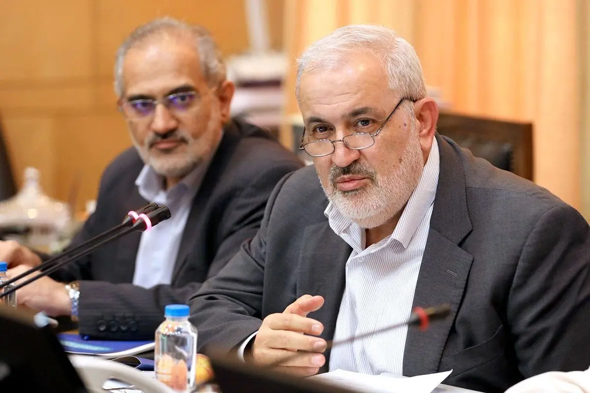 وزیر صمت برخلاف دستور رئیس جمهور با گران شدن خودرو‌های مونتاژی موافق است!
