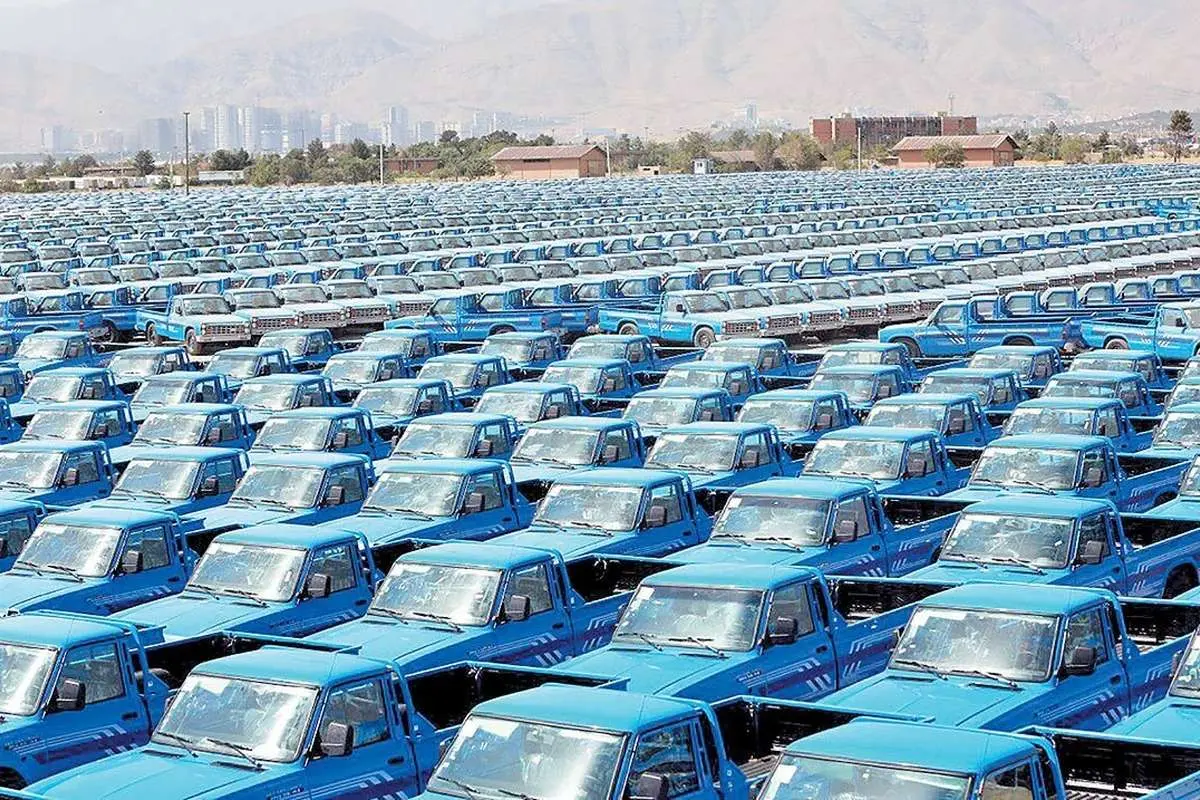 ۱۲۰۰۰ نیسانآبی در صف بلاتکلیفی
