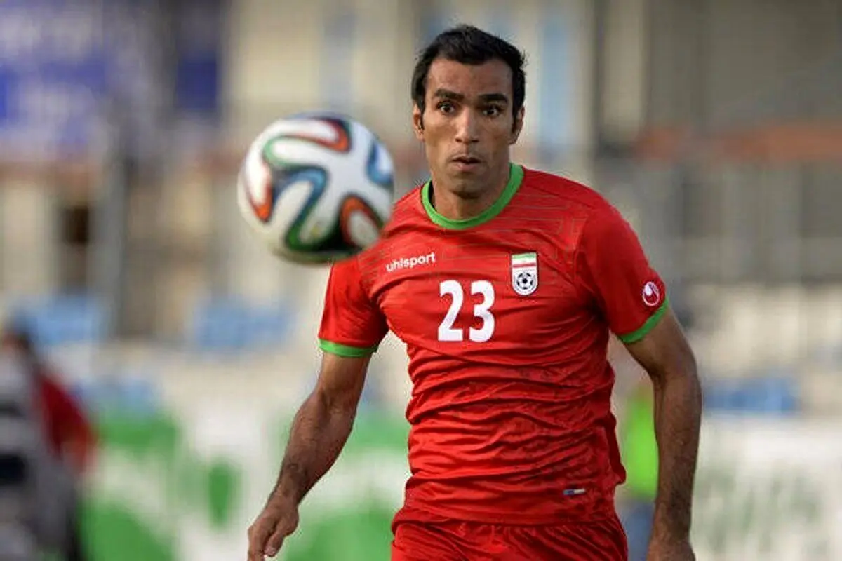 (ویدئو) سوپرگل پولادی به استقلال از وسط زمین با لباس قرمز