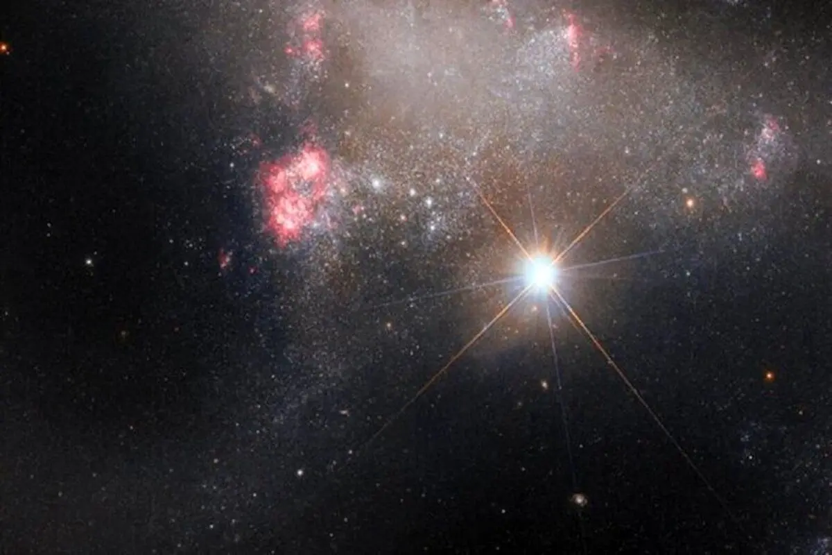 (تصویر) درخشش ستاره‌ای تنها در تصویر تلسکوپ هابل