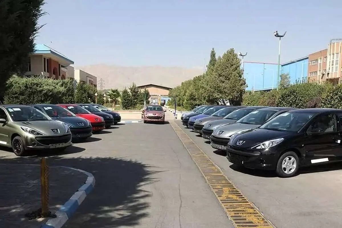 (تصویر) بازی با رنگها تمام هنر بزرگترین خودروساز کشور: ایرانخودرو!