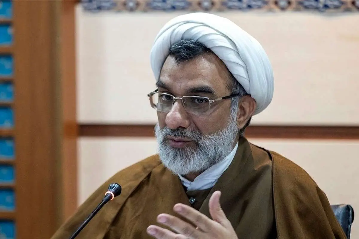 خسروپناه: سریالهای خانگی مشروب و روابط ناسالم را ترویج میدهند