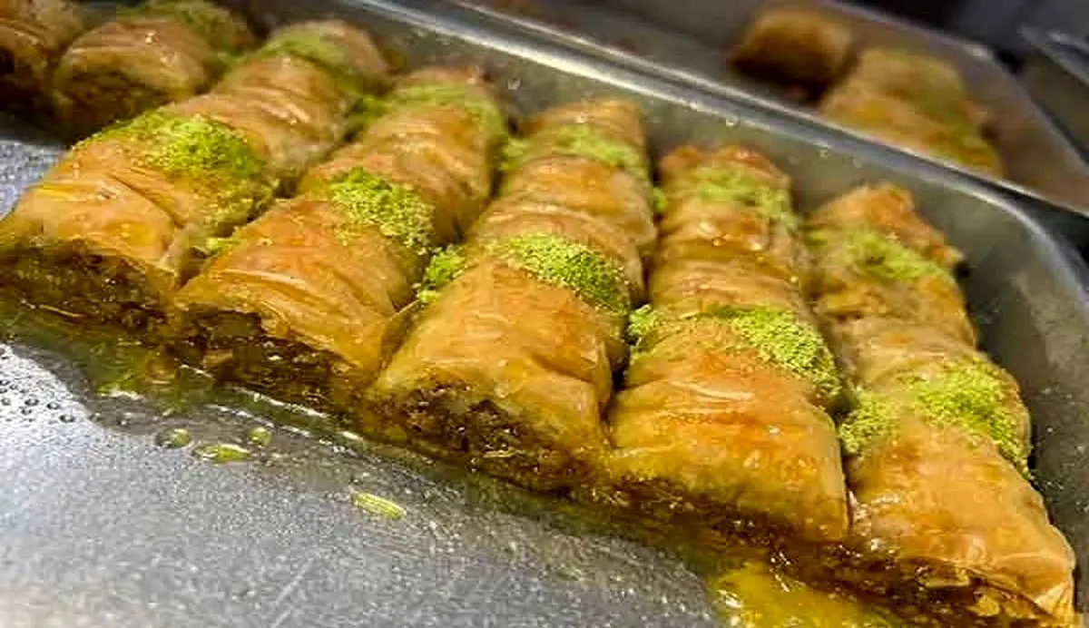 باقلوا استانبولی؛ دسری لذیذ که در عین ظاهر پیچده بسیار آسان است!