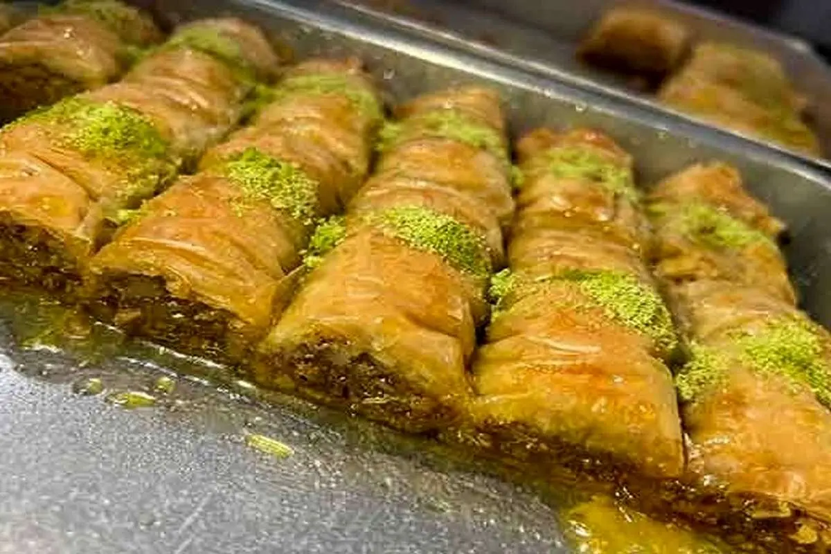 باقلوا استانبولی؛ دسری لذیذ که در عین ظاهر پیچده بسیار آسان است!