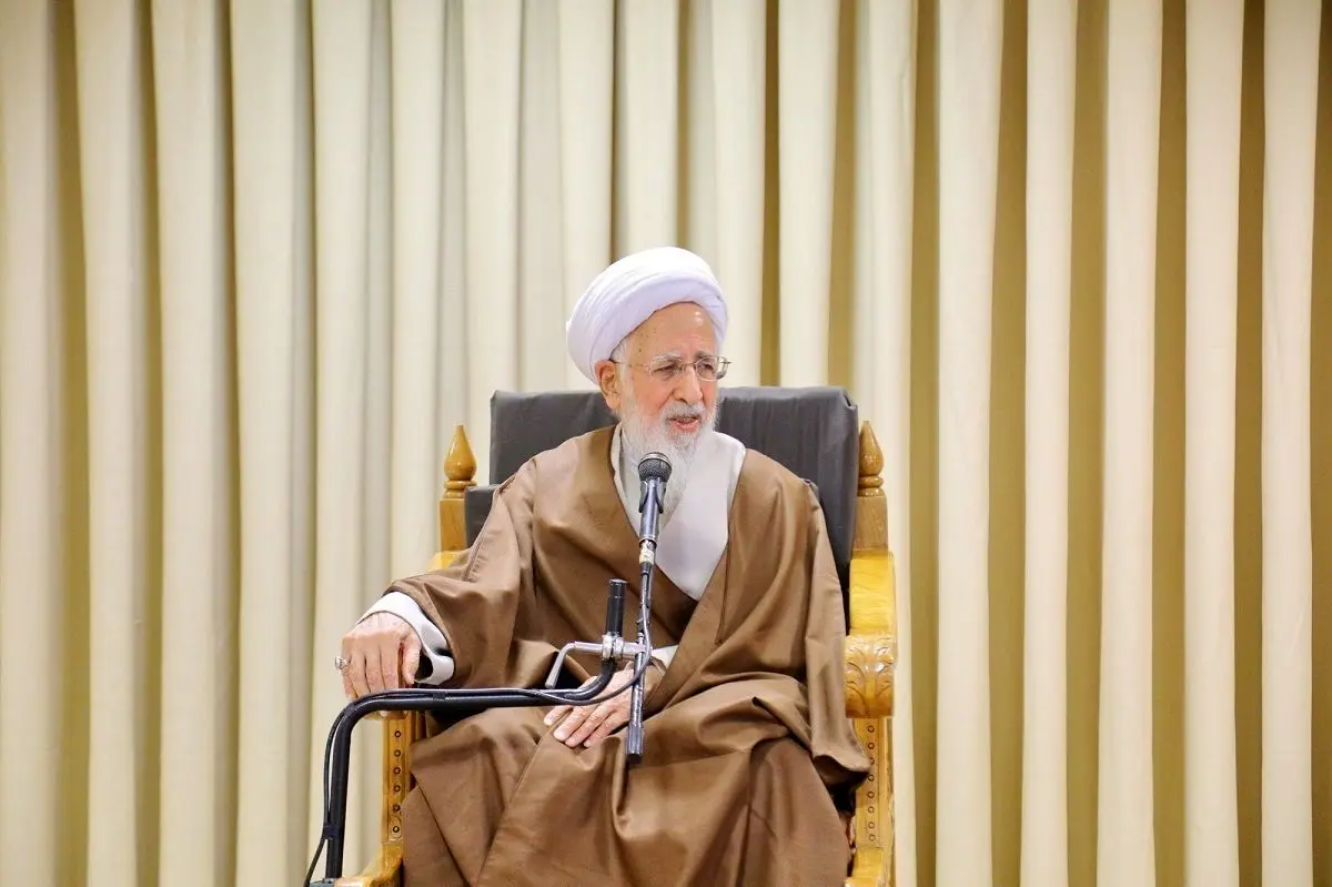 آیت‌الله جوادی آملی: در دستگاه حسینی نه اختلاسی هست و نه نجومی