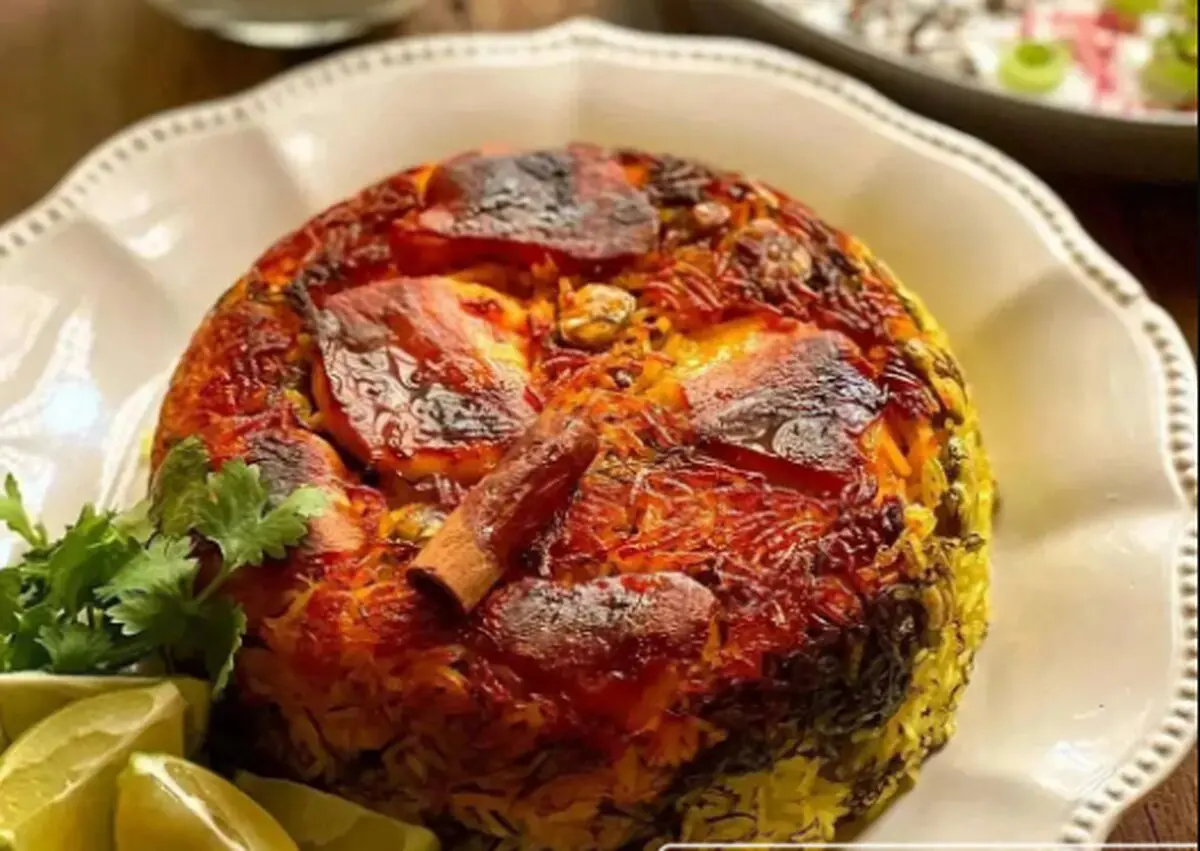 طرز تهیه ته‌انداز مرغ با شوید؛ شیک و مجلسی