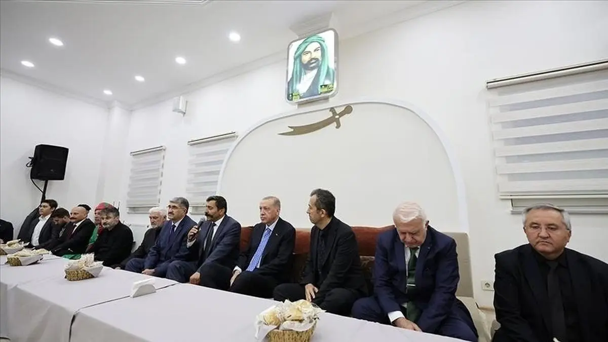 (تصویر) حضور اردوغان در مراسم افطار محرم