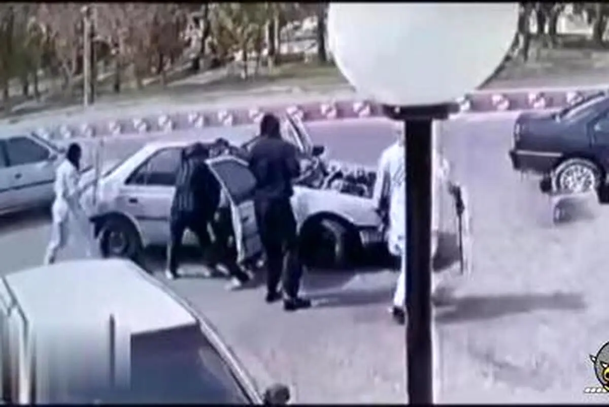 (ویدئو) لحظه وحشتناک آدم‌ربایی مسلحانه در زابل مقابل چشم مردم