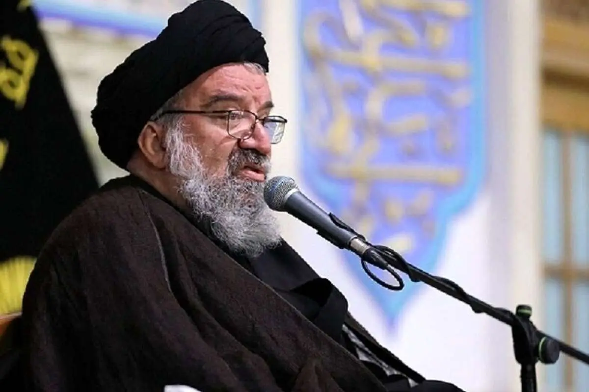 احمد خاتمی:  ریشه بی‌حجابی "قرةالعین بهایی" است / ما انقلاب کردیم تا حجاب بر مسند بنشیند