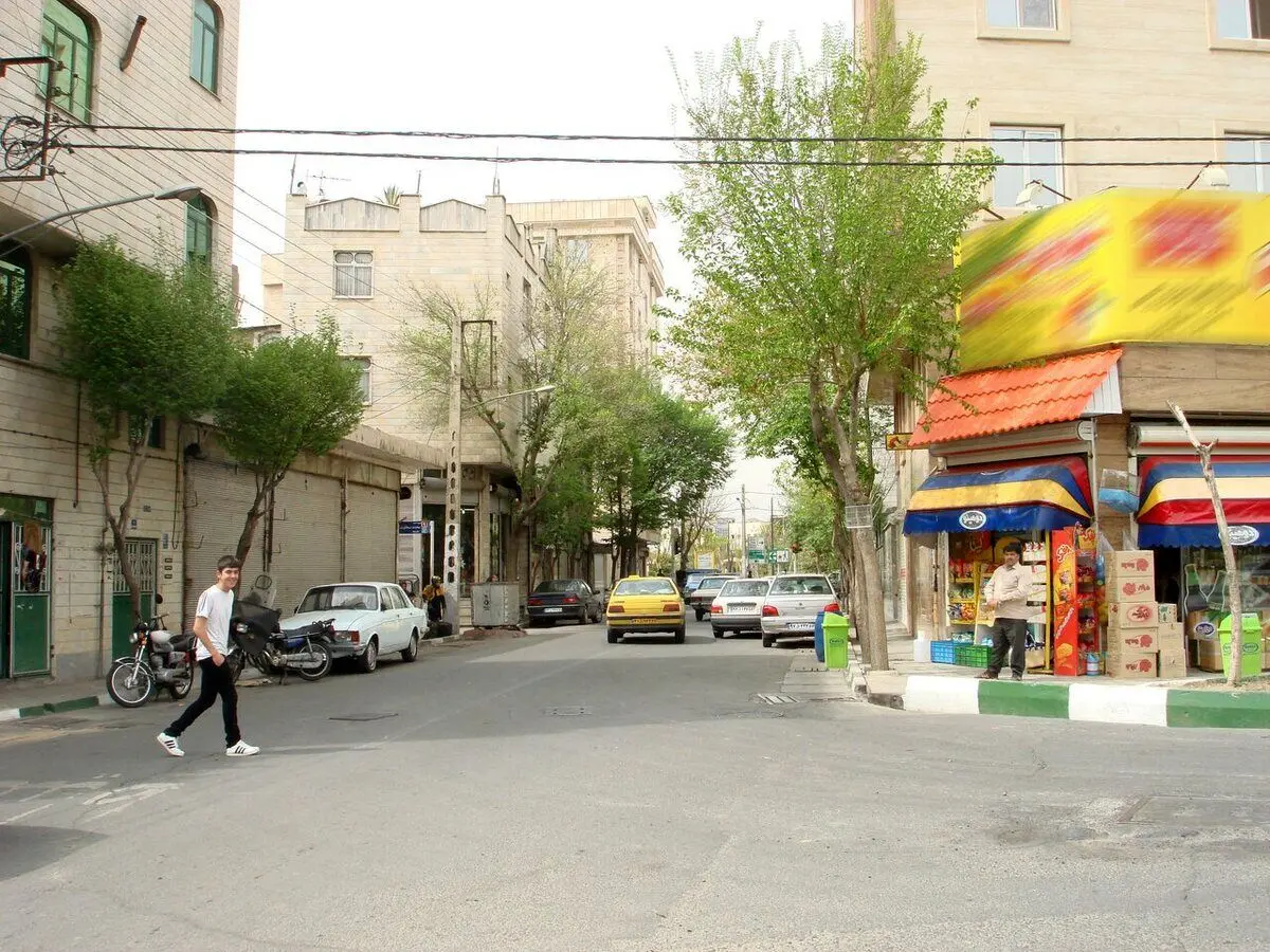معبری کوچک با سرگذشتی بلند