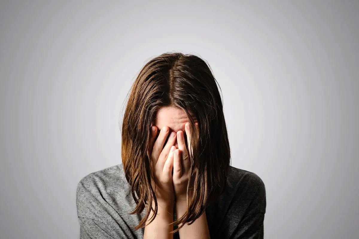 ۱۴ حقیقتِ شگفت‌انگیز درباره گریه کردن