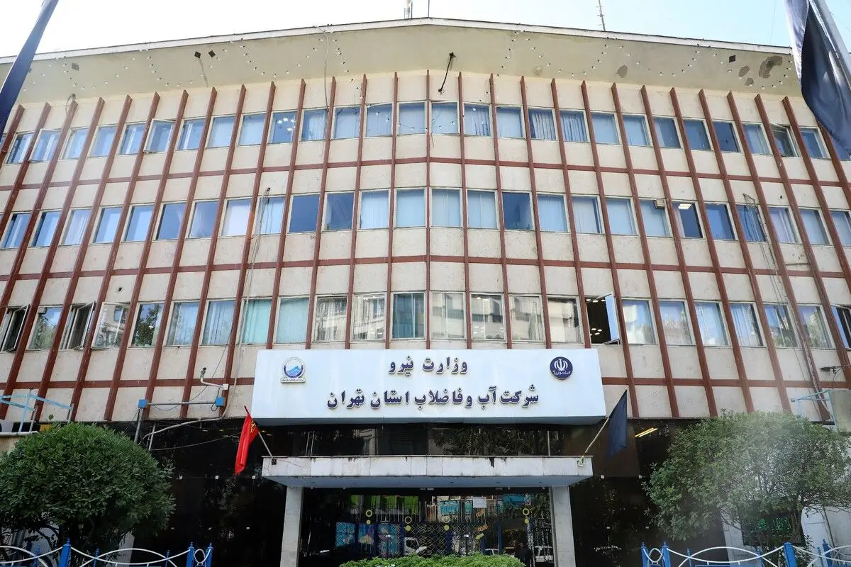 طعنه روزنامه اطلاعات به دولت: اداره فاضلاب را مامور کرده اید به جای کار جهادی، جوابیه جهادی تولید کند؟!