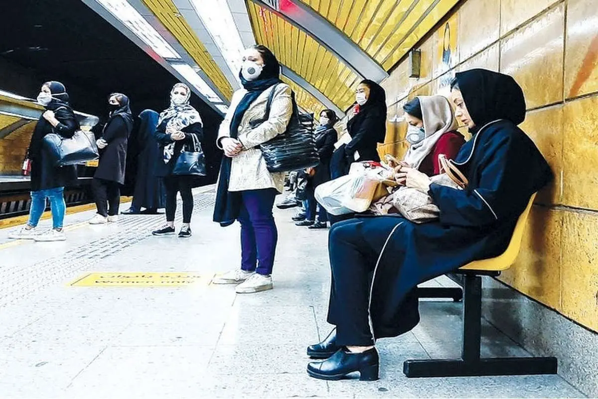 روزنامه همشهری: مقابله با بی حجابی را به گردن همدیگر میاندازید، کار هم پیش نمیرود