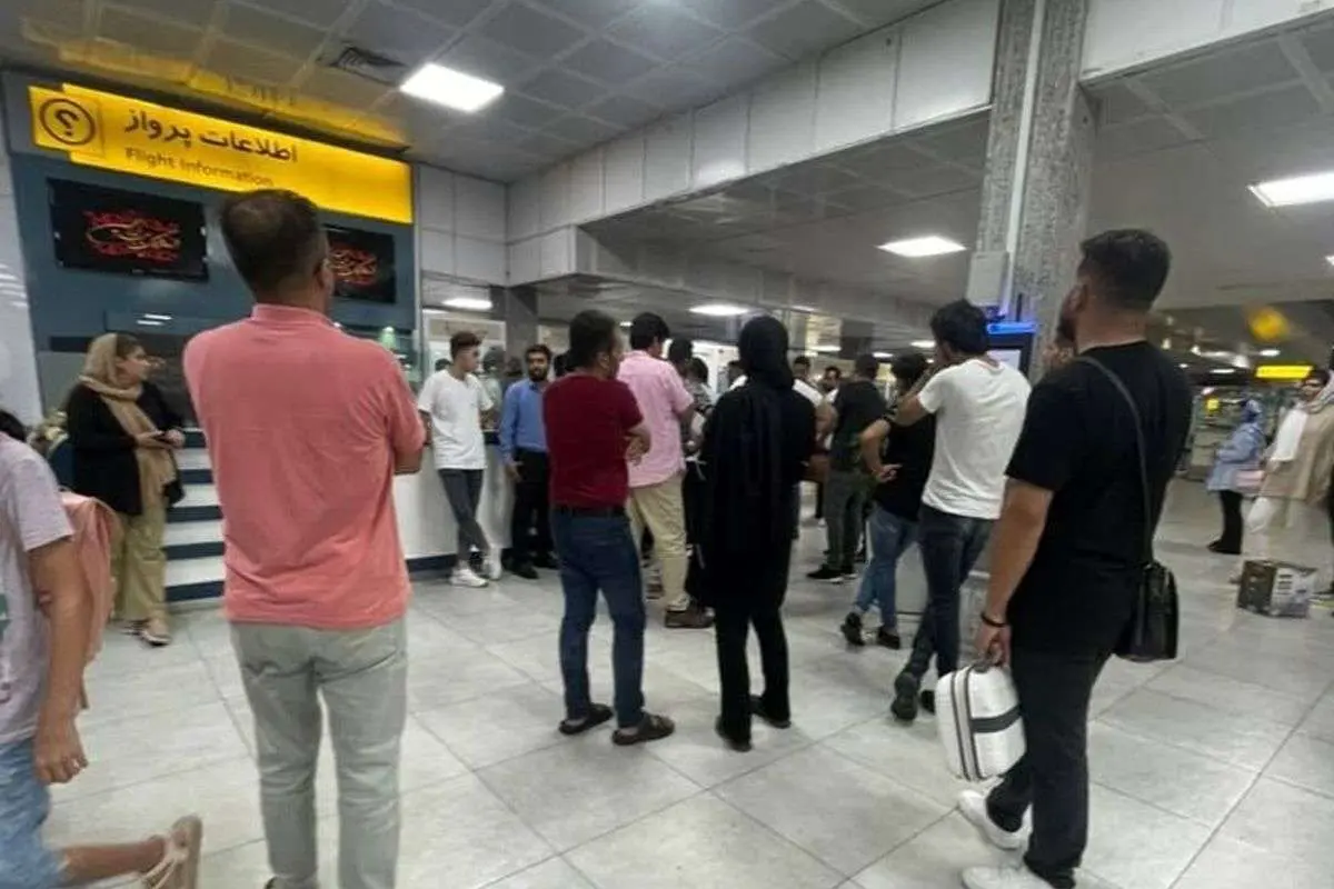 پرواز کیش به تبریز به دلیل نقص فنی در فرودگاه ماند؛ مسافران همچنان بلاتکلیف