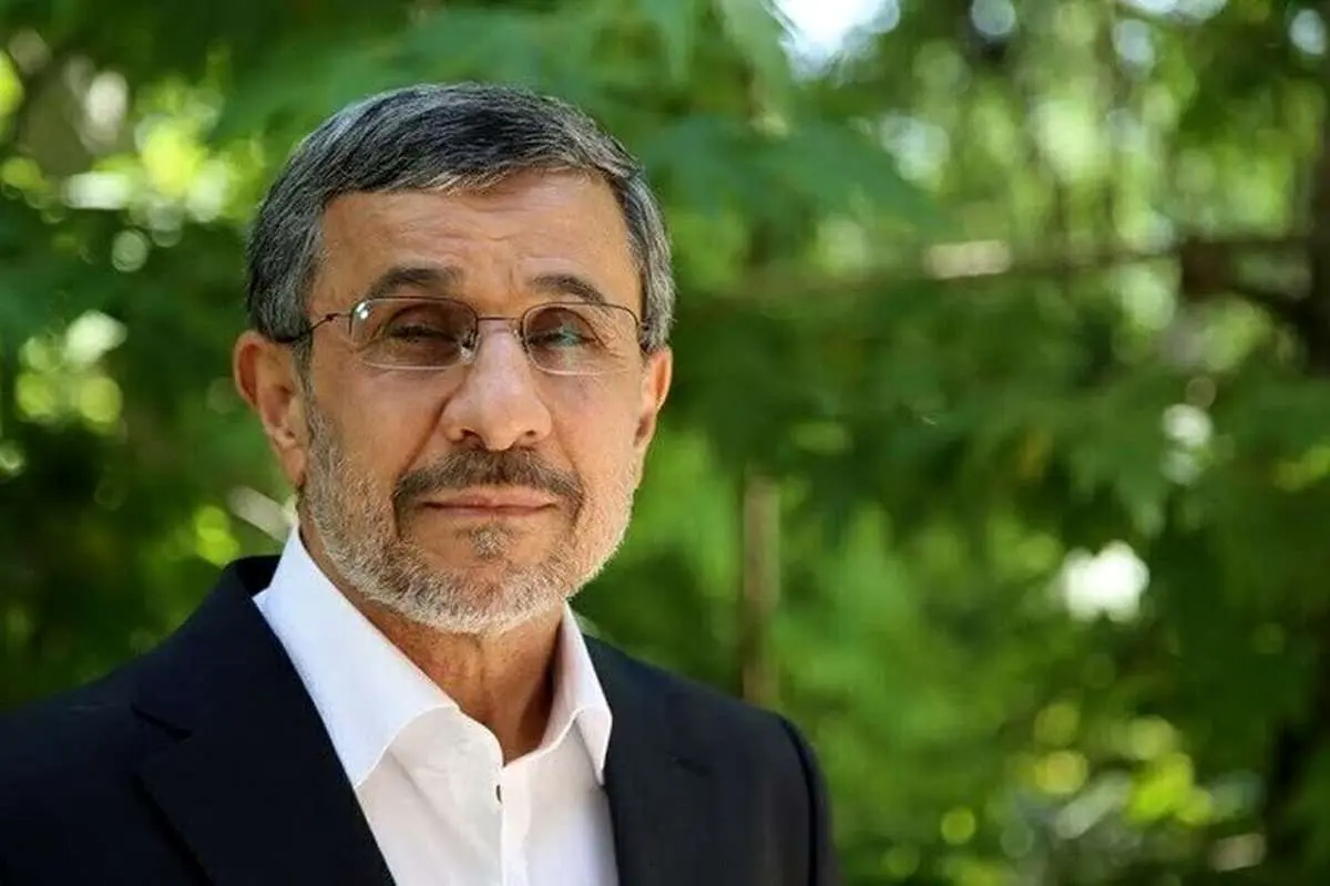 (ویدئو) صدا و سیما: توهم‌ مشترک محمدرضا شاه و احمدی‌نژاد، اقتصاد ایران را ویران کرد