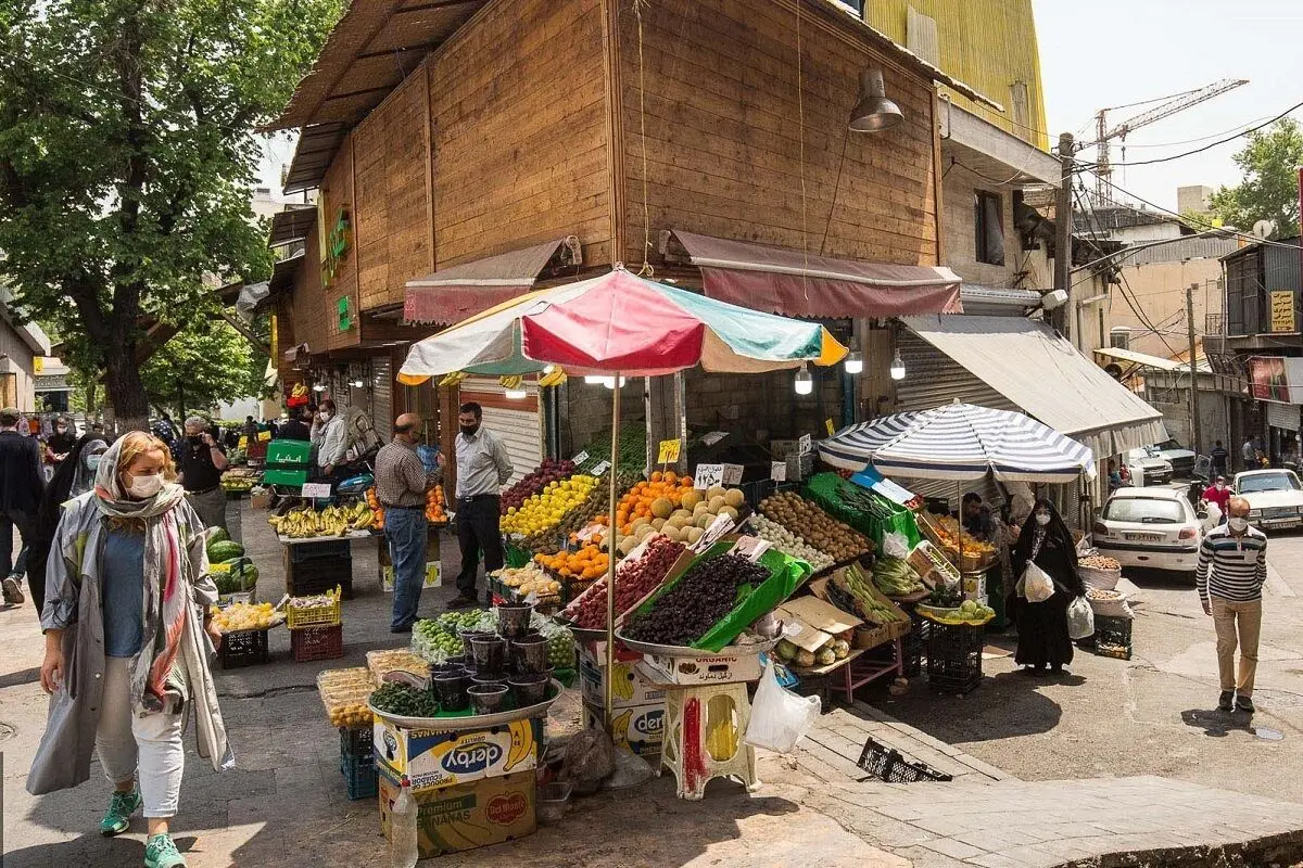 همشهری: دست فروش‌های تجریش، مواد مخدر و مشروب می‌فروختند، جمع‌شان کردیم