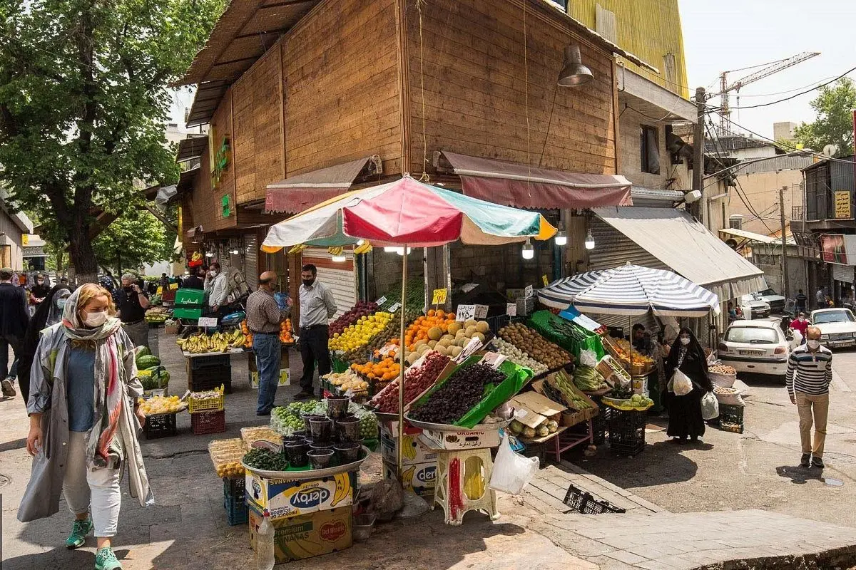 همشهری: دست فروش‌های تجریش، مواد مخدر و مشروب می‌فروختند، جمع‌شان کردیم