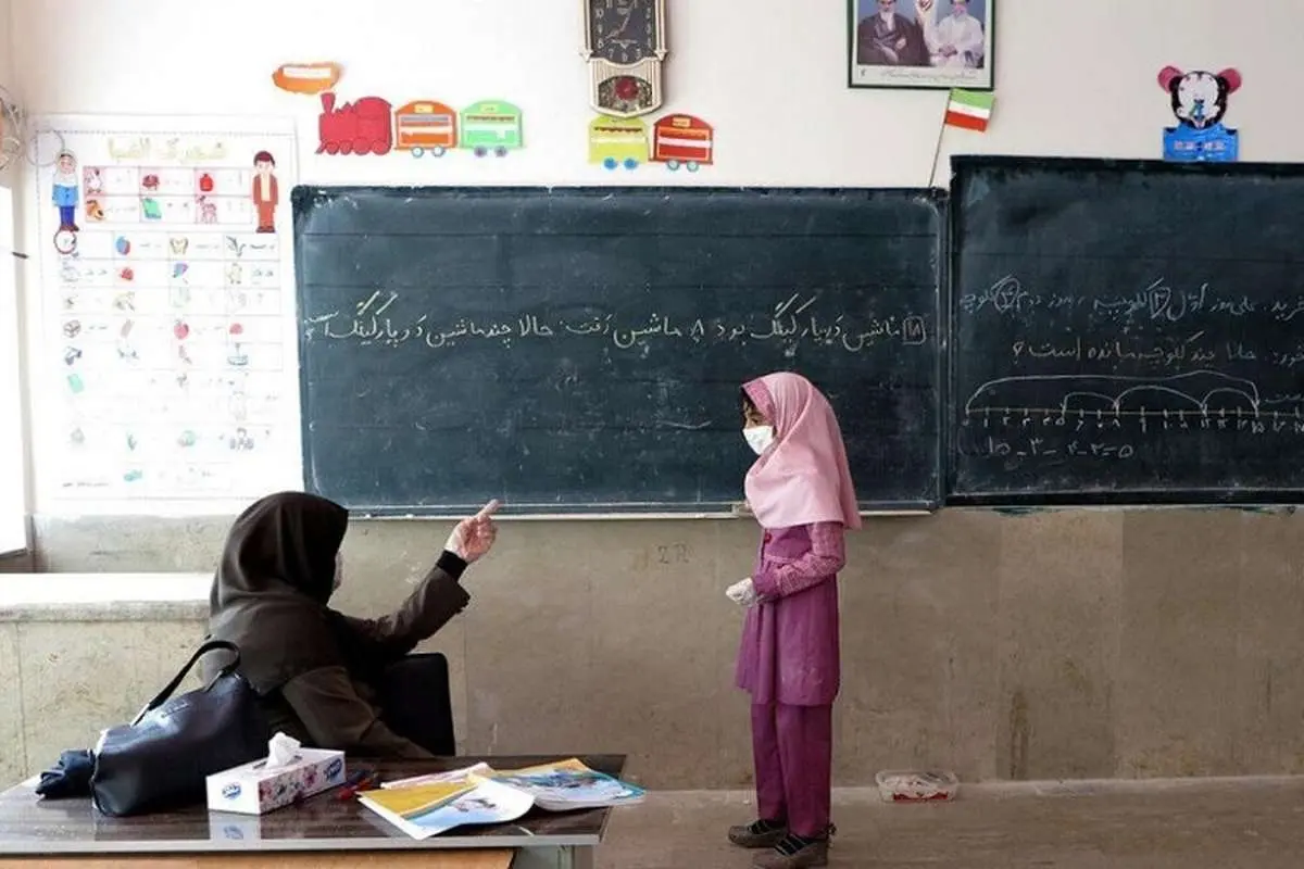 ایسنا: التزام به عفاف و حجاب شرط «استخدام و رتبهبندی» در آموزش و پرورش