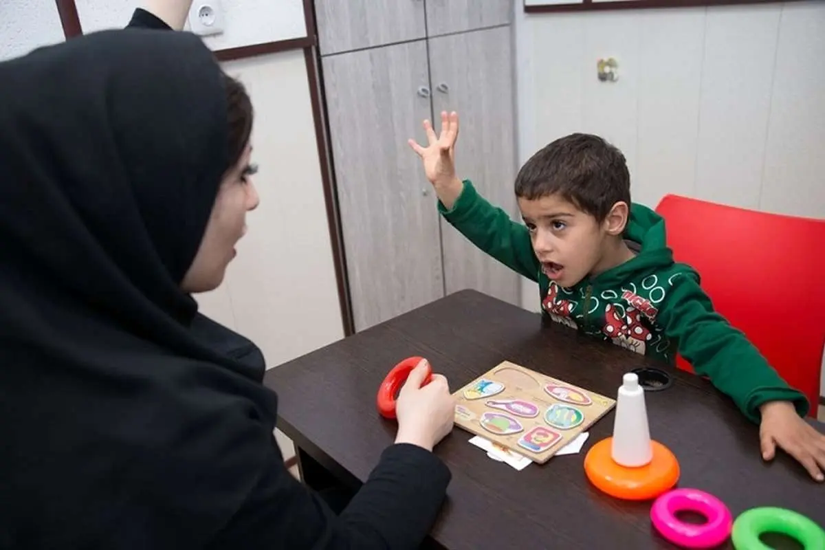 خوردن تخم کبوتر زبان کودک را واقعا باز میکند؟
