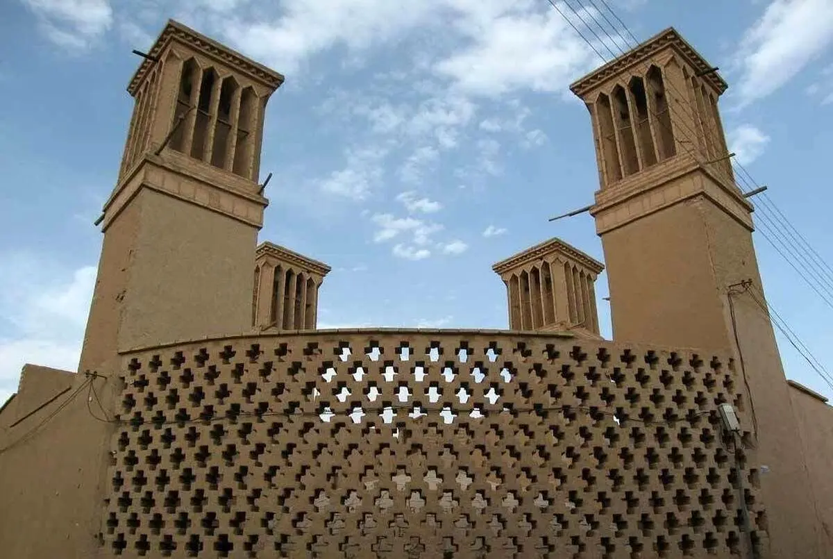 (تصاویر) الگو شدن معماری کویری ایران در تابستان گرم دنیا