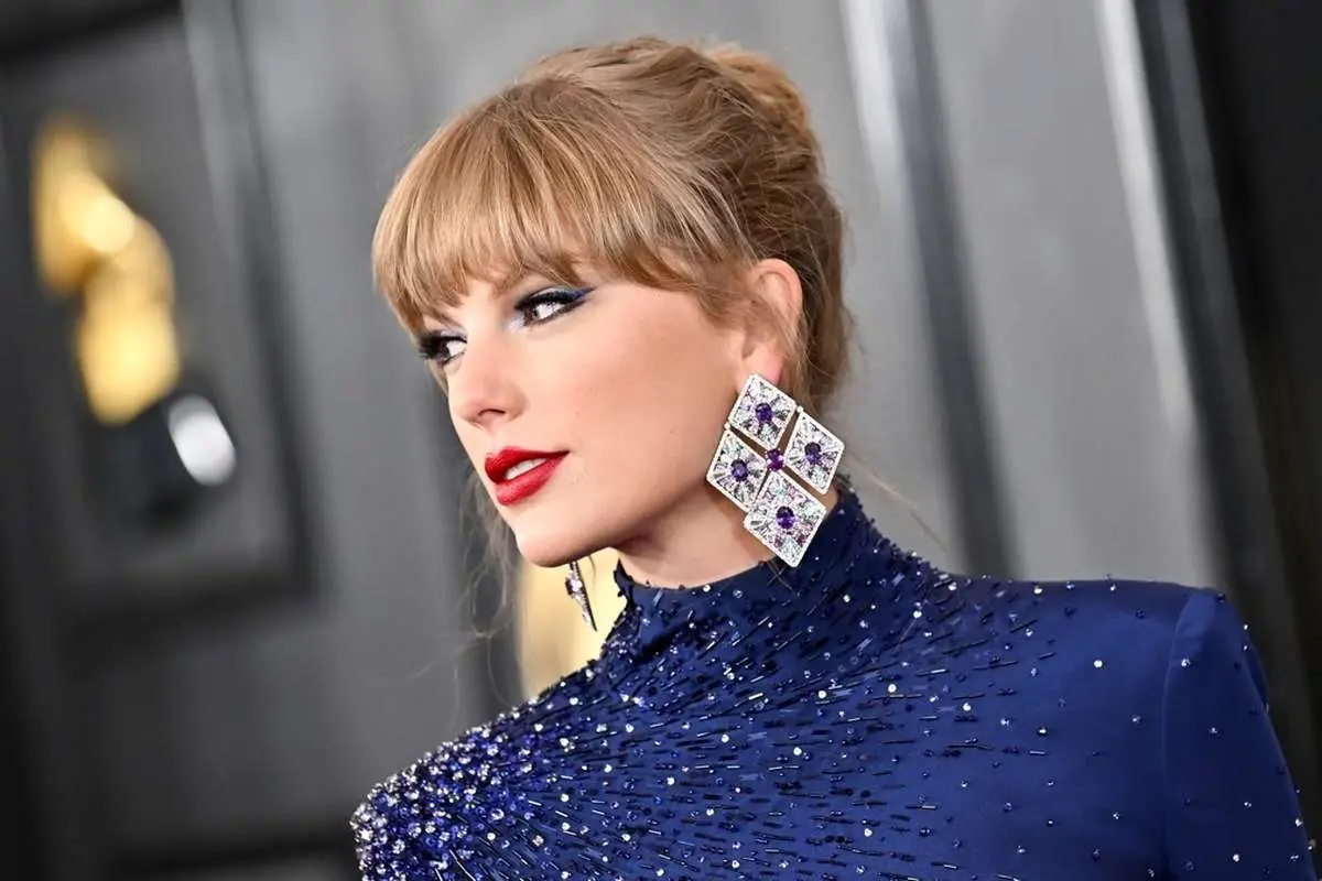 (ویدیو) لحظه وقوع زلزله توسط هواداران تیلور سویفت