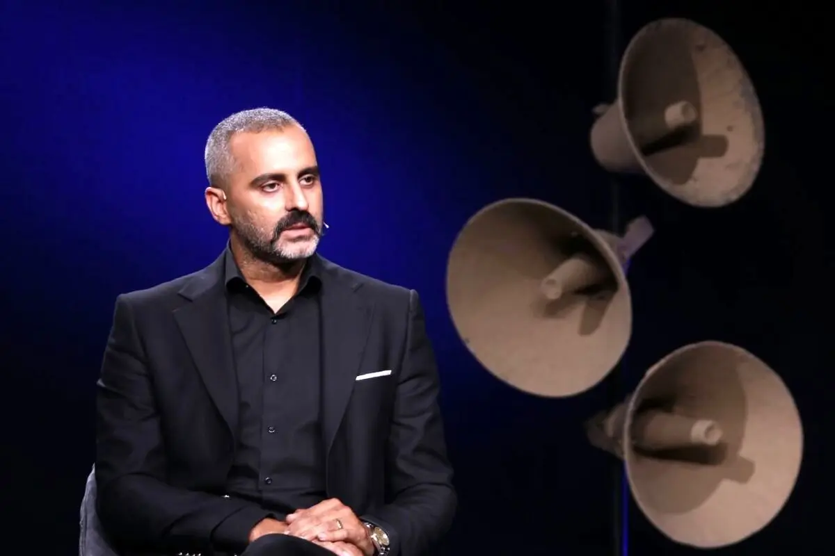 (ویدئو) روایت بازیگر سینما از سرقت گردنبندش در ترافیک اتوبان همت