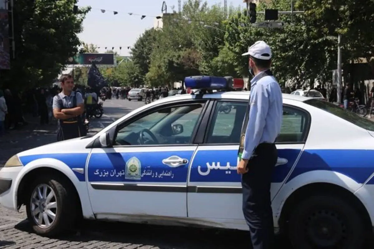 حمله عجیب یک زن به مامور پلیس راهور