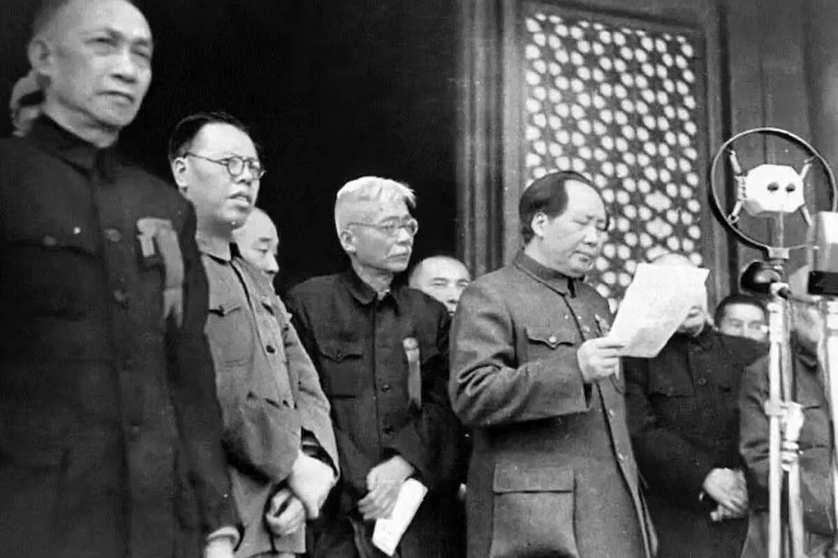 چگونه «کت و شلوار مائو» چهره چین را تغییر داد؟