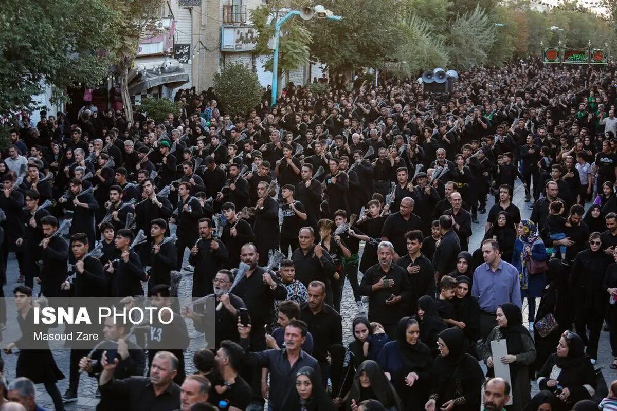 (تصاویر) بزرگ‌ترین هیات زنجیرزنی کشور