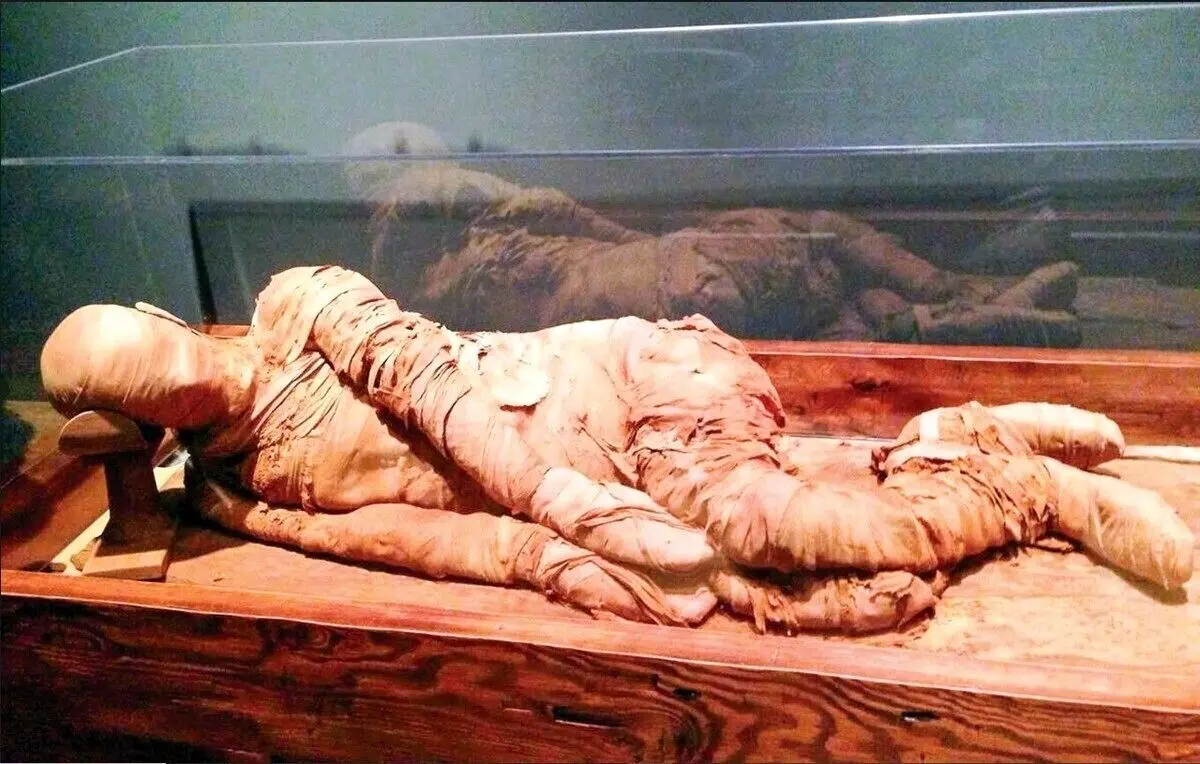 مرگ مرموز دانشمندانی که مقبره پادشاه را گشودند
