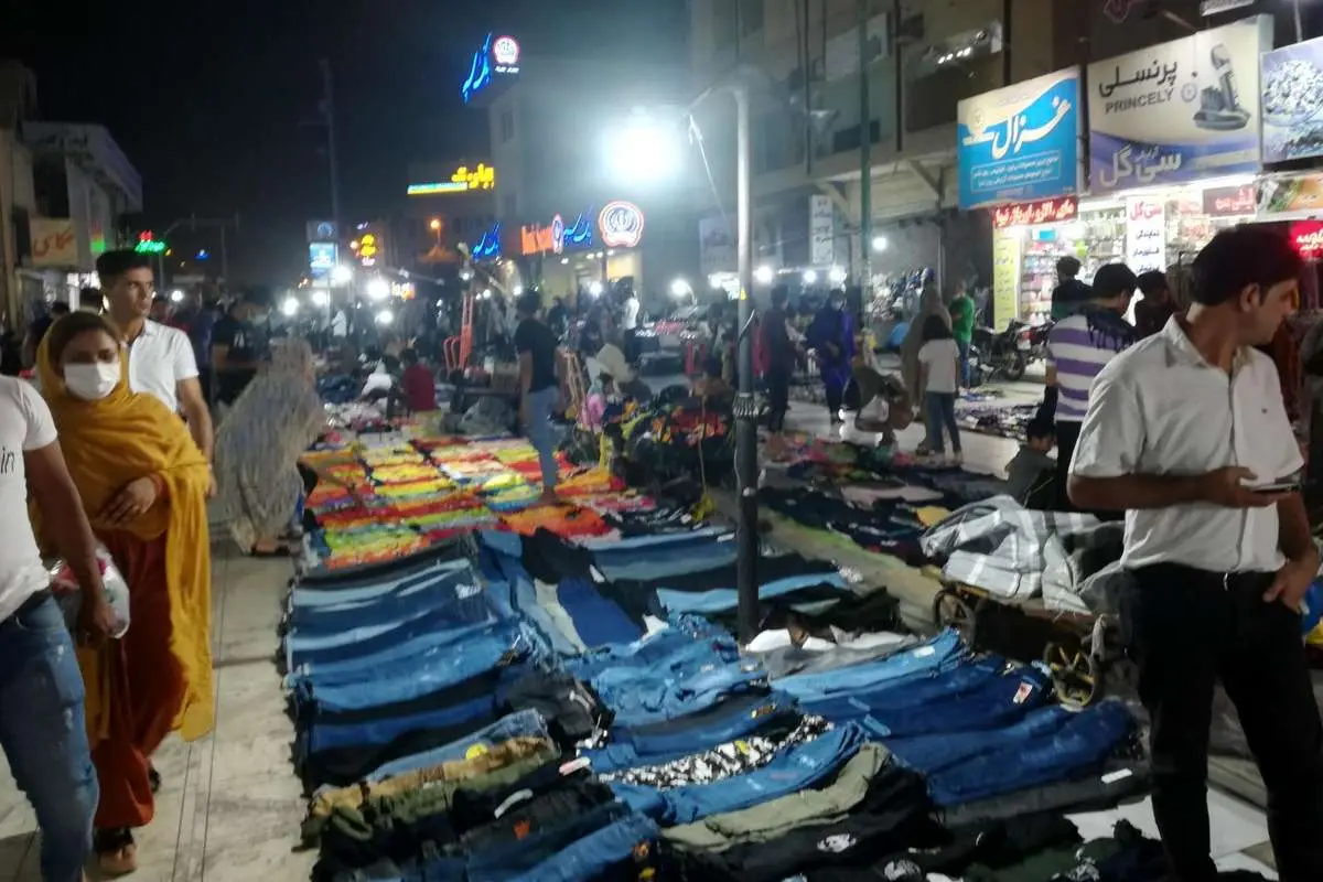 چرا شب‌بازارها در مشهد موفق و در تهران شکست خورده‌اند؟