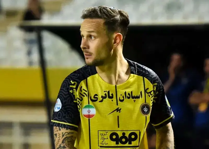 ستاره اسپانیایی سپاهان به مرخصی رفت