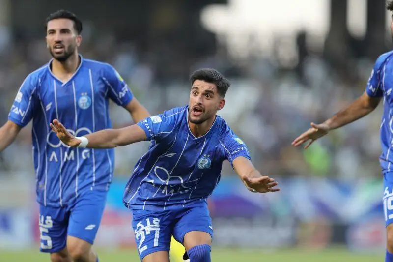 تصویر؛ واکنش مدافع استقلال بعد از خبر پرسپولیسی شدن جلالی