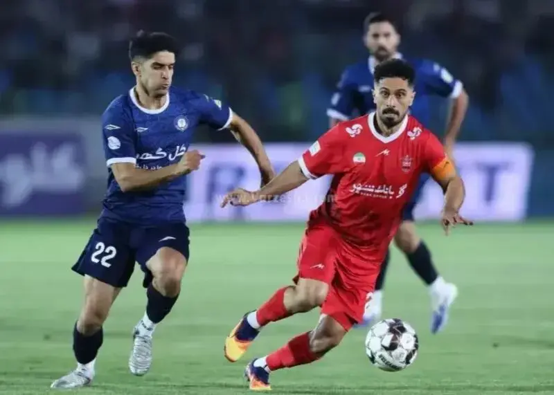 بازی تدارکاتی پرسپولیس و گل‌گهر در آزادی