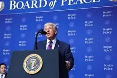 آیا تحرکات نظامی آمریکا نشانه آغاز جنگ است؟