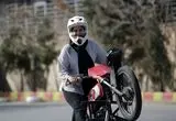 تصاویر؛ هنرنمایی دختران موتورسوار ایرانی